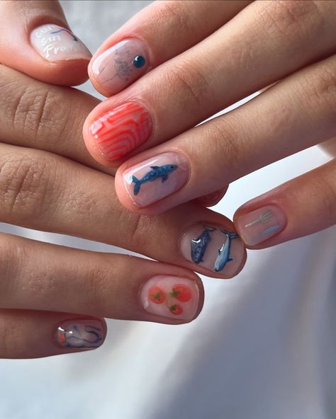 Gel Assistant @adoreprofessional & Hand-painted fish 🐟 🍅 Short Gel Nails Fruit, Gel Short Nails Ideas Spring, Artsy Short Nails, Sardine Nail Art, Nail Art On Natural Nails Short, Funky Short Nail Designs, Short Luminary Nails, Nail Art Fish, Clear Base Nail Design