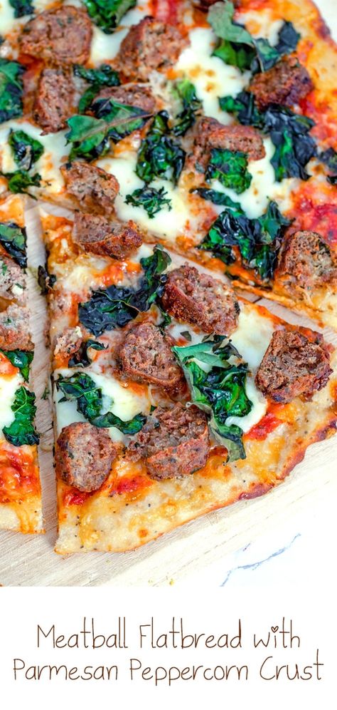 Meatball Flatbread, Flatbread Toppings, Parmesan Dinner, Flatbread Dough, Flatbread Pizza Recipes, Meatball Pizza, Weekend Dinner, Flatbread Recipes, Flatbread Pizza