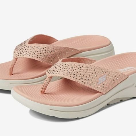 Skechers sandals Skechers Sandals, Skechers Shoes, Womens Sizes, Sandals, Jewelry Watches, Plus Fashion, Outfit Inspo, Jeans Shoes, Fashion Tips