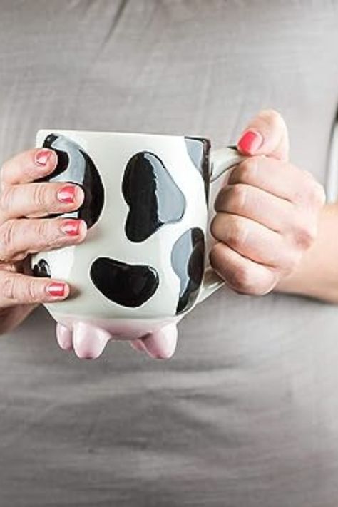 Cow Mug, Entertaining Gifts, Cerámica Ideas, Cow Gifts, Milk Cow, Hand Painted Ceramic, Cow Pattern, Cute Cows, Clay Pottery