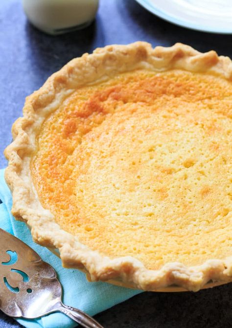 Old-fashioned Buttermilk Pie Lemon Curd Pie, Vinegar Pie, Custard Pies, Buttermilk Pie Recipe, Colonial Recipe, Lemon Chess Pie, Chess Pie Recipe, Easy Lemon Curd, Buttermilk Pie