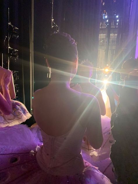 Ballerina Behind The Scenes, Ballet Behind The Scenes, Sleeping Beauty Ballet Aesthetic, Backstage Ballet Aesthetic, Ballet Backstage Aesthetic, Dancer Lifestyle Aesthetic, Dance Behind The Scenes, Tiara Aesthetic, Dancer Core