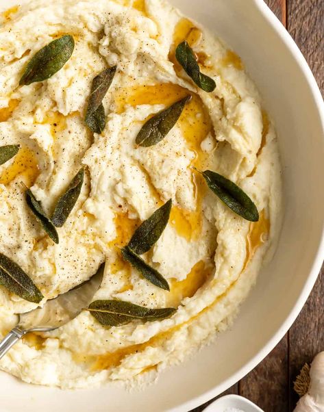 Brown butter mashed potatoes are a rich, creamy twist on the classic side dish. Make this recipe for dinner or your next holiday gathering! Mashed Potatoes Video, Brown Butter Mashed Potatoes, Perfect Potatoes, Fried Sage, Butter Mashed Potatoes, Fall Meals, Cauliflower Mash, Holiday Side Dish, Butter Pasta