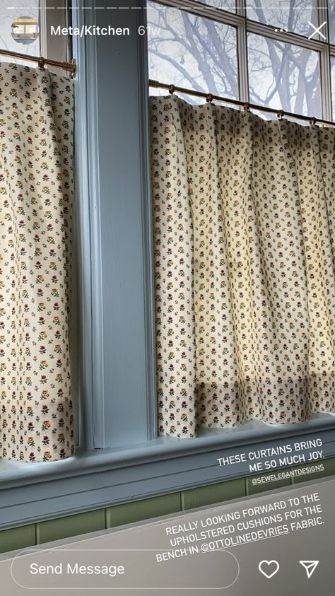 Cafe Blinds, Small Window, Casa Container, Modern Cottage, Cafe Curtains, Home Upgrades, House Goals, House Inspo, Window Coverings