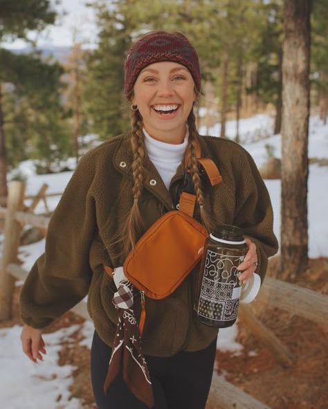 Granola Fashion, Winter Camping Outfits, Granola Fits, Granola Vibes, Outdoorsy Outfits, Granola Girl Outfits, Granola Style, Camping Outfit, Granola Outfits