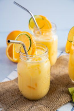 Recipe With Condensed Milk, Orange Juice Recipes, Orange Juice Drinks, Dominican Food, Orange Drinks, Caribbean Food, Juice Recipe, Cuban Recipes, Food Diy