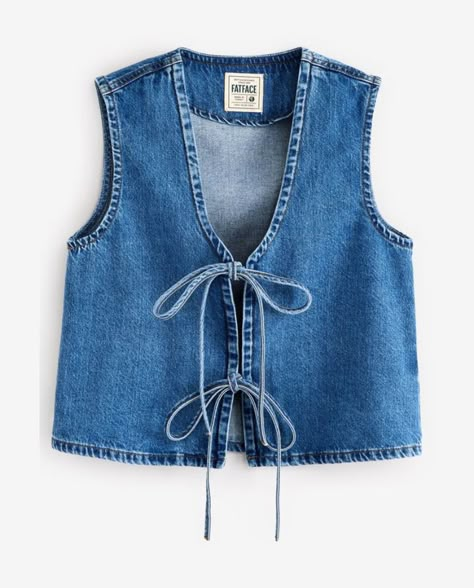 Denim Jeans Recycled, Denim Diy Clothes, Ropa Upcycling, Denim Waistcoat, Fashion Top Outfits, Denim Day, Diy Clothes Life Hacks, Jeans Diy, Denim And Lace