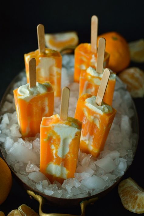 Orange Creamsicle Popsicle, Orange Cream Popsicles, Creamsicle Popsicle, Recipe With Greek Yogurt, Make Popsicles, Orange Popsicles, Iced Hot Chocolate, Easy Taco Salad Recipe, Thick Yogurt