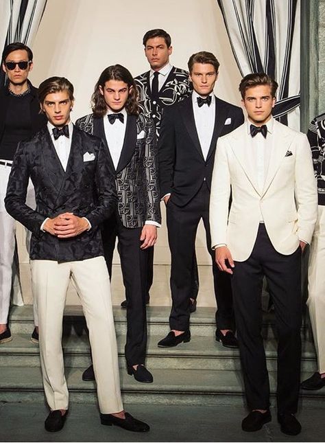 Prom Night Suits Men, Hollywood Glam Mens Outfit, Hollywood Glam Outfit Men, Old Hollywood Men Outfit, Creative Black Tie Men, Prom Night Outfit Men, Modern Tuxedo Men, Masquerade Outfit Men, Vintage Hollywood Prom