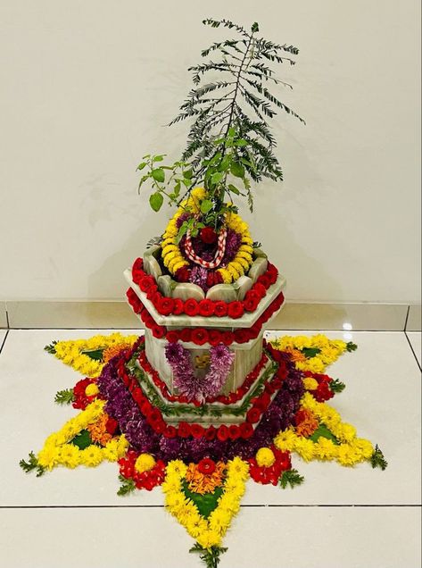 Tulsi Decoration Ideas, Tulsi Pooja Decoration, Tulasi Pooja Decoration, Tulsi Vivah Decoration, Tulasi Pot Designs Painting, Kalasam Decoration, Thulasi Plant Decoration, Mandala Wall Art Murals, Tulasi Pooja