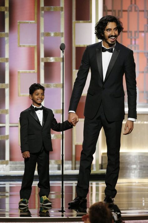 Dev Patel and Sunny Pawar introduce their film, "Lion" Sunny Pawar, Kimberly White, Dev Patel, Hot Dads, Child Actors, How To Make Shorts, Show Photos, Golden Globes, Awards Ceremony