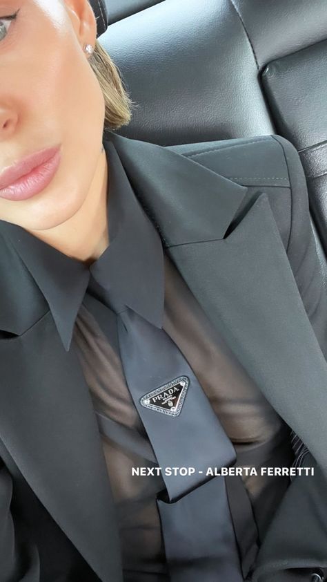 Prada Bolo Tie Outfit, Prada Tie Outfit, Prada Bolo Tie, Bolo Tie Outfit, Tie Women Outfit, Bolo Tie Women, Prada Tie, Women In Tie, Nightmare Dressed Like A Daydream