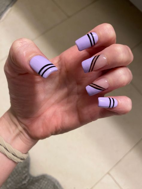 Straight lined Nails Straight Line Nail Designs, Straight Line Nail Art, Lined Nails, Line Nail Designs, Line Nail Art, Straight Line Designs, Geometric Nail Art, French Tip Nail Designs, Lines On Nails