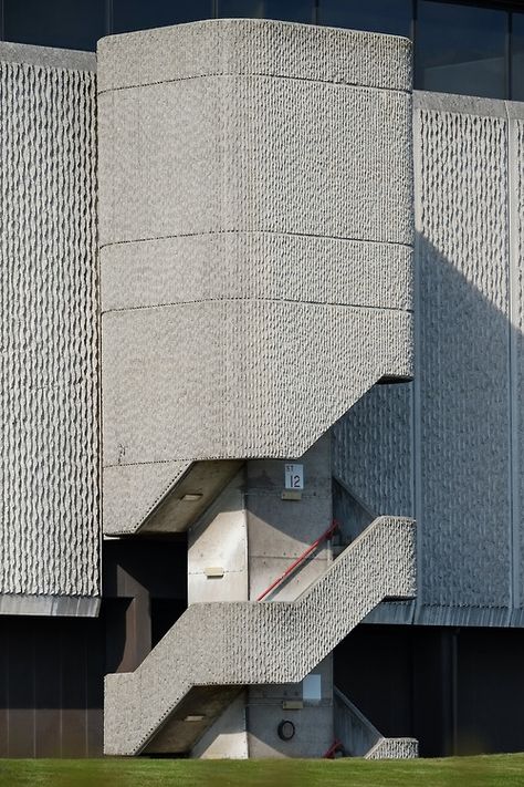 Horizon Building. Nottingham, March 2014. Brutalism Architecture, Building Stairs, Brutalist Buildings, Concrete Stairs, Brutalist Design, Architecture Books, Brutalist Architecture, Gothic Architecture, Architecture Photo