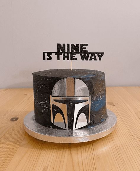 Star Wars Cake Mandalorian, Birthday Cake Mandalorian, The Mandalorian Cake Ideas, Darth Maul Birthday Cake, Star Wars Birthday Party Ideas Cake, The Mandalorian Birthday Party Ideas, Mandalorian Birthday Cake Ideas, Mandolorian Birthday Party Ideas, Star Wars Birthday Cakes