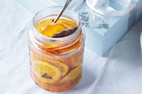 Spiced orange pickle Homestead Kitchen, Canning Pickles, Pickling Spice, Pickled Garlic, Orange Spice, Christmas Menu, Chutney Recipes, Cheese Platters, Orange Recipes