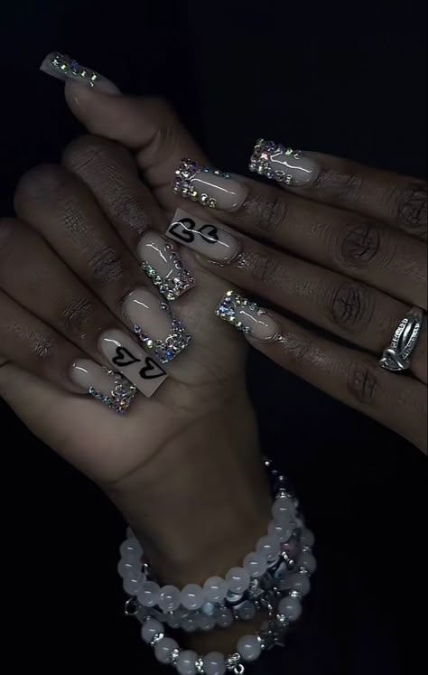 Nails French Tip Ideas, French Tip Ideas, Nail Ideas Prom, Square Nail Ideas, Sliver Nails, Silver Acrylic Nails, Prom Nails Silver, Silver Nail Designs, Nails French Tip