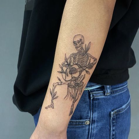 Skeleton Tattoo Man, Yugioh Tattoo, Happy Skeleton, Acoustic Guitar Tattoo, Wing Tattoo Men, Guitar Tattoo Design, Tattoo Pics, Simple Tattoos For Guys, Guitar Tattoo