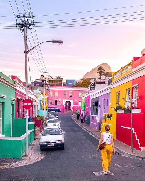 Bo Kaap Cape Town, South Africa Bucket List, Africa Bucket List, South Africa Vacation, African Hut, Bo Kaap, Trip To Portugal, Cape Town Travel, Africa Vacation