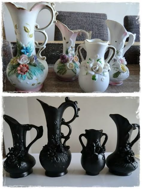 Crafty in Crosby: Halloween Pinterest Picks Upcycle Vases, Halloween Vase, Birds Decor, Uhyggelig Halloween, Hantverk Diy, Yellow Birds, Hallowen Ideas, Halloween Decor Diy, Diy Halloween Decor