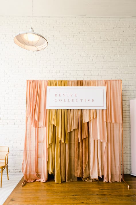 Booth Backdrops Vendor, Cheesecloth Photo Backdrop, Photography Studio Rental Ideas, Easter Photobooth Ideas, Art Deco Backdrop, Cheesecloth Backdrop, Easter Photo Backdrop Ideas, Easter Backdrop Ideas, Easy Backdrop Ideas