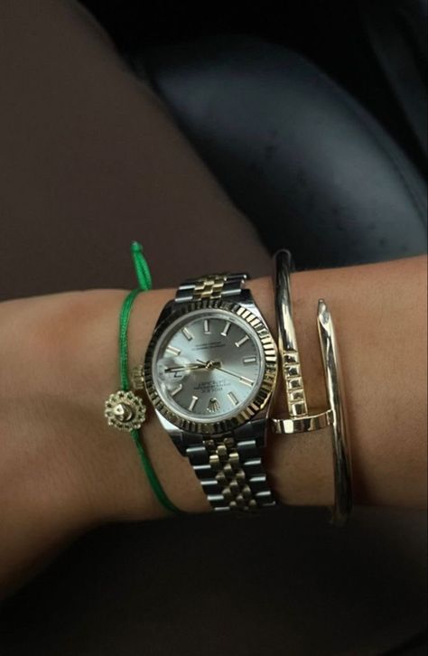 Rolex Two Tone, Tone Women, Beauty Hacks Nails, Rolex Watches Women, Toned Women, Women Aesthetic, Accesories Jewelry, Wrist Jewelry, Classy Aesthetic