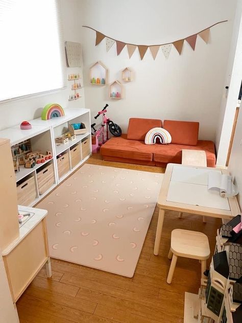 Playroom Layout, Small Kids Playroom, Small Kids Playrooms, Small Playroom, Kids Play Spaces, Kids Rooms Inspo, Baby Playroom, Living Room Playroom, Kids Playroom Decor