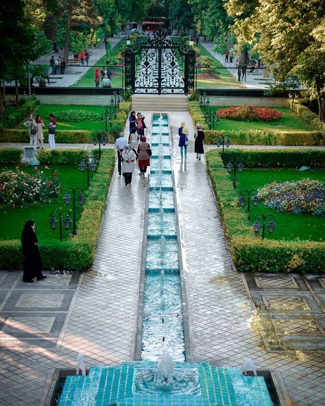 Beautiful capture of historic Ferdows Garden . . Location: city of #Tehran - IRAN Italy Bedroom Aesthetic, Italy Bedroom, Beautiful Iran, Iranian Architecture, Persian Garden, Persian Architecture, Iran Travel, Paradise Garden, Tehran Iran