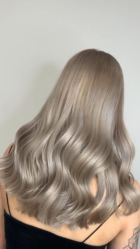 Ash Vanilla Blonde Hair, Light Ash Gray Hair Color, Icy Brown Hair, Ash Beige Blonde, Scalp Bleach, Grey Blonde Hair, Dark Ash Blonde, Grey Hair Transformation, Beige Hair