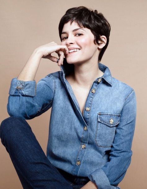 Audrey Tatou. Gamine. Audrey Tautou Hair, Audrey Tautou Style, Audrey Tatou, Tomboy Hairstyles, Audrey Tautou, Gamine Style, 얼굴 그리기, Photo Portfolio, Pixie Hair