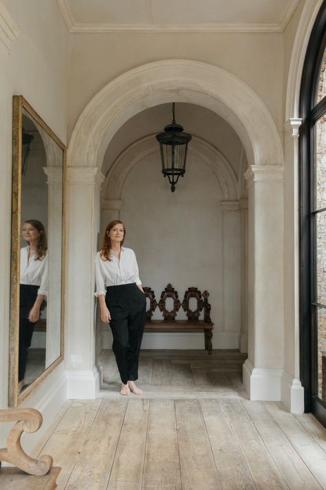 Rose Uniacke: at home with the queen of serene Rose Uniacke, London Townhouse, London Home, Chateau France, Elegant Bathroom, Traditional Interior, Drawing Room, Architecture Details, Design Inspo