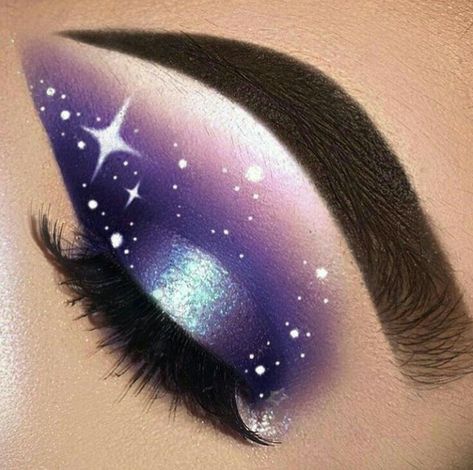 Space Themed Makeup, Curl Eyelashes, Make Up Designs, Thick Eyelashes, Drag Make-up, Galaxy Makeup, Eyeliner Hacks, Eye Makeup Images, Long Eyelashes