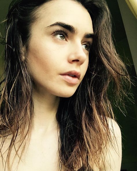 Lily Collins Love Lily, Good And Bad, Sandra Bullock, Lily Collins, Photos Of Women, Star Girl, Ravens, Beauty Inspiration, Dark Hair