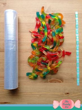 This is going on my must do this year. My son is graduating and I know he would LOVE this graduation lei. He loves to eat gummy worms. Now if only there was one for Swedish Fish... Candy Lei Tutorial, Graduation Candy Lei, Graduation Leis Diy, Graduation Money Lei, Gummy Worm, Candy Lei, 5th Grade Graduation, Unique Candy, Diy Graduation Gifts