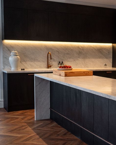 A moment for our chevron flooring in this gorgeous kitchen from @makinghomeau episode 4 😍 Nikki and Liz chose our Chevron Nordic Isocore flooring to serve up the luxury, modern farmhouse vibes that's just as functional as it is beautiful ✨ Missed an episode of @makinghomeau? Catch up on their YouTube channel! 📺 Luxury Modern Farmhouse, Chevron Flooring, Farmhouse Vibes, Beaumont Tiles, Gorgeous Kitchens, Modern Farmhouse, Instagram A, Youtube Channel, Farmhouse