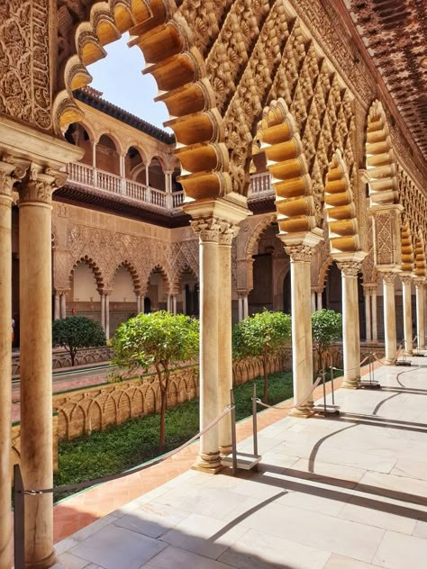 Andalucia Aesthetic, Al Andalus Architecture, Seville Spain Architecture, Christian Architecture, Seville Alcazar, Alcazar Of Seville, Royal Alcazar Seville, Architecture 101, Seville Spain Alcazar