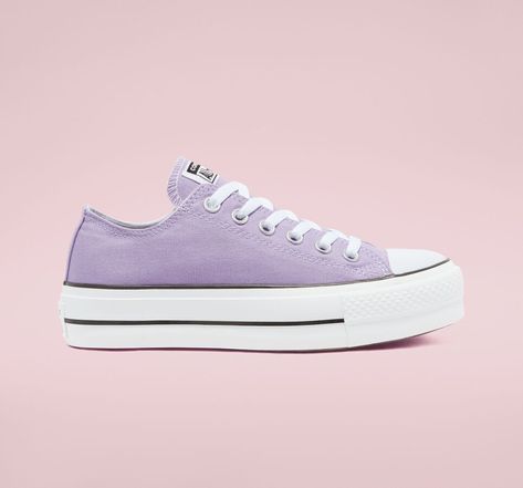 Converse Shoes Purple, Converse Lila, Purplecore Aesthetic, Light Purple Converse, Lilac Converse, Lavender Converse, Converse Colors, Platform Chucks, Purple Converse