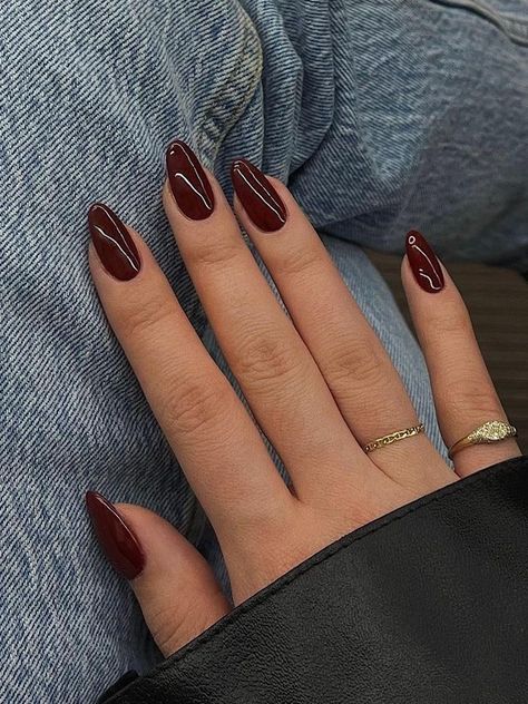 glossy and dark brown nails Shellac Nails Fall, Red Summer Nails, Kutek Disney, Dark Red Nails, Wine Nails, Maroon Nails, Fall Gel Nails, Cute Nails For Fall, Cherry Nails