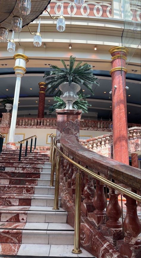 Trafford Centre Aesthetic, Uk Aesthetic, Trafford Centre, Shopping Aesthetic, Dream Lifestyle, Cabin Homes, Travel Inspo, Aesthetically Pleasing, Go Shopping