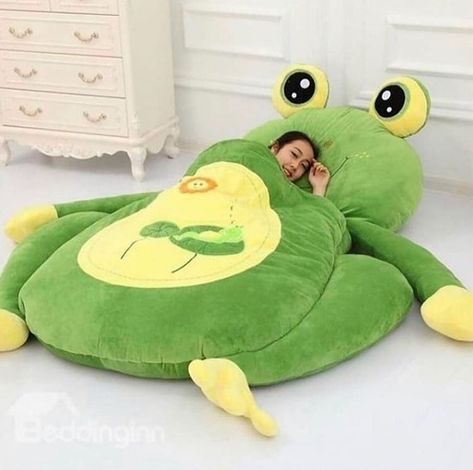 ✨moonbean✨ on Instagram: “frog bed: fred - • - • - • #frog #frogs #froggy #frogsofinstagram #frogcore #phrog #frogmeme #wholesome #toad #toads #pacmanfrog #treefrog…” Frog Bedroom, Bed Seat, Lazy Couch, Child Bed, Giant Stuffed Animals, Bear Bed, Giant Plush, Frog Theme, Frog Pictures