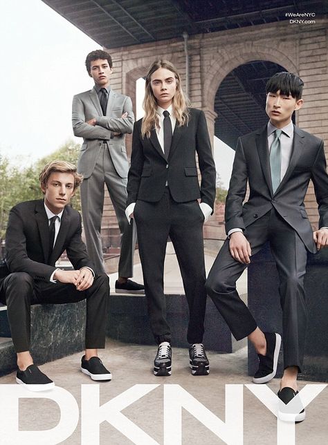 Cara Delevingne proves she can cut it with the boys as she sports a stylish androgynous suit teamed with her signature trainers in DKNY's SS15 menswear campaign Style Androgyne, Tomboy Stil, Spring 2015 Fashion, Women In Suits, Men In Suits, Androgynous Fashion, Cara Delevingne, Tomboy Fashion, 2015 Fashion