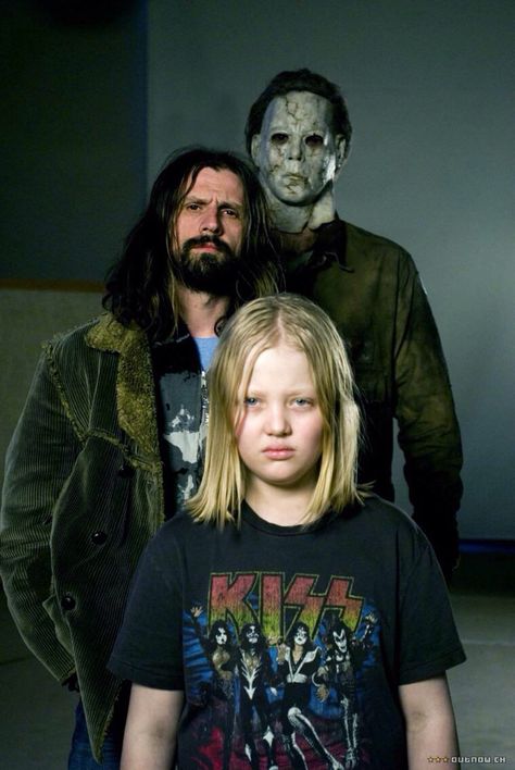 Rob zombie and his Michael Myers Rob Zombie Michael Myers, Halloween Rob Zombie, Tyler Mane, Rob Zombie Film, Halloween 2007, Michael Meyer, Horror Fanatic, White Zombie, Zombie Movies