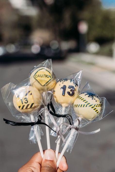 Construction Cakesicles, Truck Cake Pops, Construction Birthday Cake Pops, Cake Pops Construction Theme, Construction Cake Pops, Yellow Cake Pops, Excavator Cake, Construction Birthday Cake, Construction Theme Birthday Party