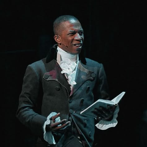 Leslie Odom Jr Hamilton, Hamilton Aesthetic Icons, Aaron Burr Aesthetic, Leslie Odom Jr Aaron Burr, Aaron Burr Hamilton, Burr Hamilton, Hamilton Aaron Burr, Hamilton Burr, Hamilton Characters