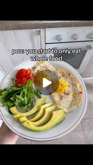 Beauty Glow on Instagram: "This is your sign to eat clean!! #health #healthyfood #eatclean" Clean Eating For Acne, Healthy Meals For Clear Skin, Lettuce Wraps With Chicken, Eat Lean And Clean, Clean Simple Eats Greens, Cleaning Eating Breakfast, Wraps With Chicken, Chicken And Tomatoes, Eating Whole Foods