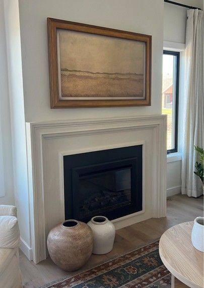 Apartment Fireplace Decor With Tv, Samsung Frame Over Fireplace, Frame Tv Above Mantle, Samsung Frame Above Fireplace, Fireplace Frame Tv, Samsung Frame Tv On Fireplace, Framing Tv Above Fireplace, Fireplace With Frame Tv Above, Samsung Frame Tv Over Fireplace