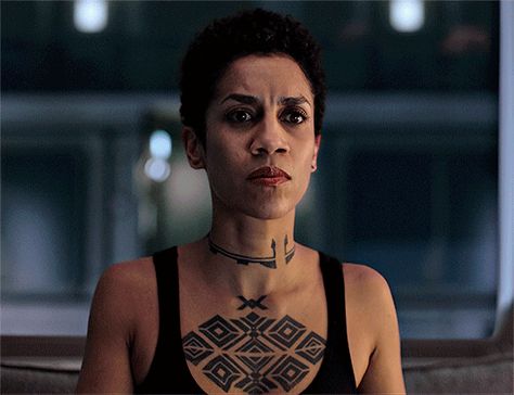 The Expanse - Season 5 Episode 1 "Exodus" (1/3) Naomi Nagata The Expanse Belter Tattoo, Belter Tattoo Expanse, The Expanse Tattoo, Expanse Tattoo, Naomi Nagata, Personal Things, Face Tattoos, Speculative Fiction, Tattoos Ideas