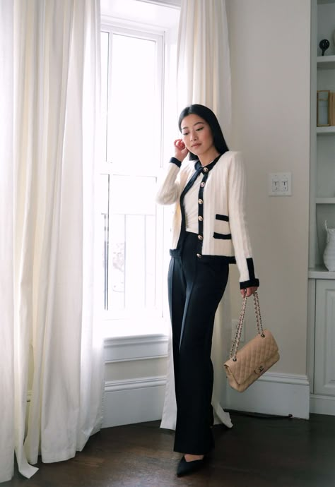 chanel style // black + white tweed sweater jacket work outfit White Jacket Outfit Casual, White Tweed Blazer Outfit, Black Tweed Jacket Outfit, White Tweed Jacket Outfit, Tweed Outfit Women, Chanel Jacket Outfit, Tweed Blazer Outfit, Sweater Jacket Outfits, White Jacket Outfit