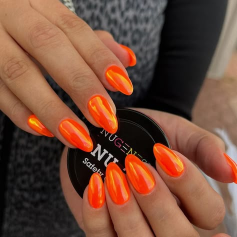 Tangerine Chrome Nails, Black And Orange Chrome Nails, Orange Chrome Halloween Nails, Bright Orange Chrome Nails, Neon Nails With Chrome, Orange Chrome Nails Summer, Neon Orange Chrome Nails, Orange Chrome Acrylic Nails, Bright Chrome Nails