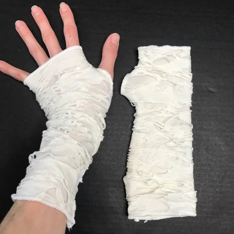 Bundle & Save On Shipping! White Mummy Gloves Mens Hand Covers Bandage Arm Covers Ghost Zombie Ripped Biker Great For Men Or Women! Handmade In The Usa By Me! Short Light Cream/White Holey/Ripped Short Fingerless Gloves. The Shredded Material Is Layered Over A Soft Knit Material. Great For Cosplays, Mummy Halloween Costumes And Gothic/Alternative Outfits! I Also Make A Longer Version Of These, Matching Leg Warmers, And These In A Gray/Black Color! Arm Warmers Are Great For: Keeping You Warm Insi Mummy Costume Men, Zombie Hairstyles, Arm Bandages, Cool Gloves, Zombie Outfit, Steampunk Outfits Women, Mummy Halloween Costume, Zombie Clothes, Mummy Costume